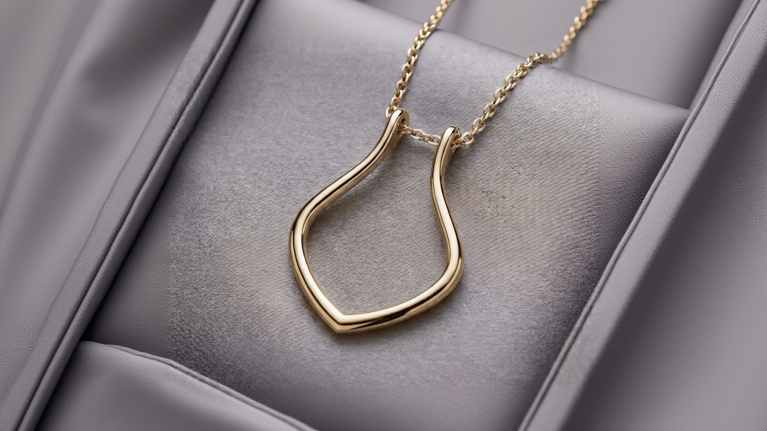 9ct Yellow Gold Ring Keeper